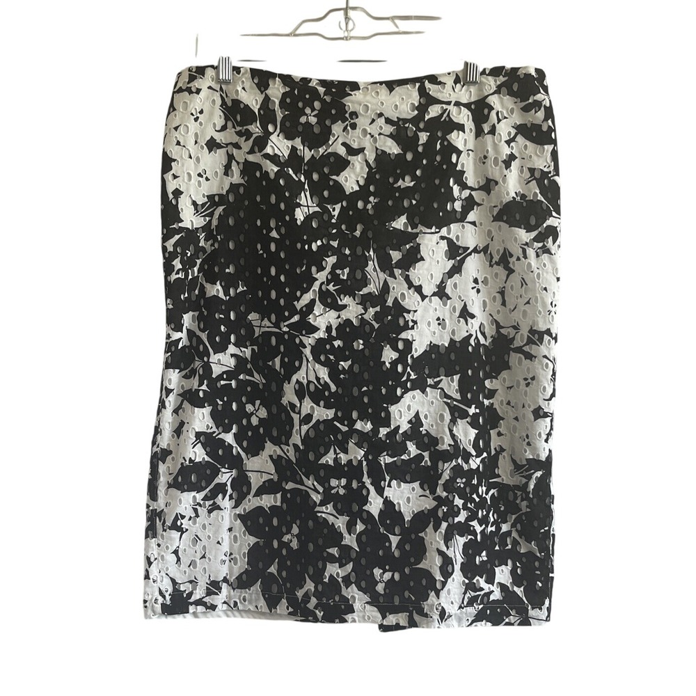 New York & Company Eyelet Floral Pencil Skirt Black White Size 12
